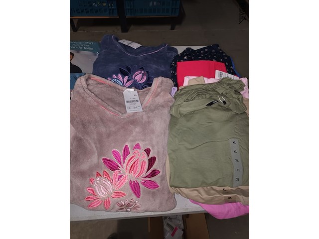 Lot 91 - herenkledij - afbeelding 5 van  5