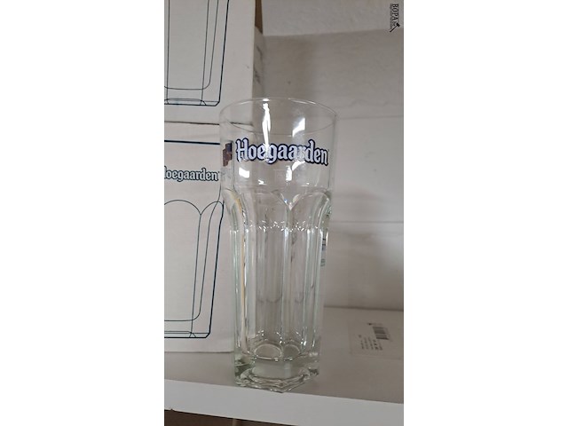 Lot 91 - hoegaarden glazen 12 stuks - afbeelding 1 van  2