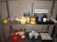 Lot 91 - keukenmateriaal en huisraad - afbeelding 3 van  5