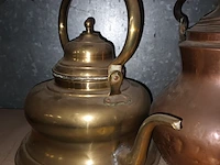 Lot 91 - koperen waterketels. 2 stuks - afbeelding 3 van  3