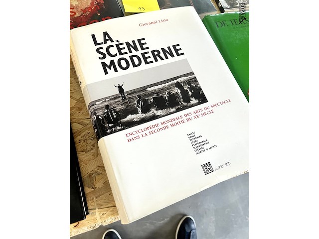Lot 91 - la scène moderne - afbeelding 1 van  6