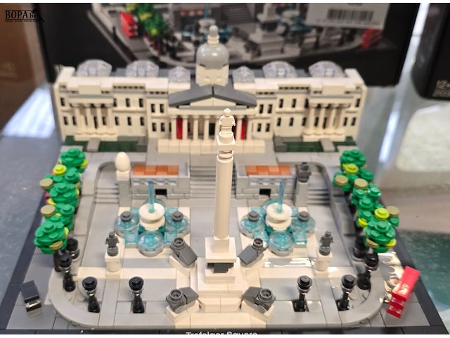 Lot 91 - lego trafalgar square, londen en the white house - afbeelding 5 van  6