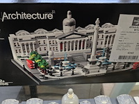 Lot 91 - lego trafalgar square, londen en the white house - afbeelding 6 van  6