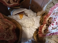 Lot 91 - mand met vintage onderleggers - afbeelding 1 van  2