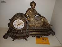 Lot 91 - messing schouwgarnituur - afbeelding 1 van  7