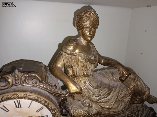 Lot 91 - messing schouwgarnituur - afbeelding 7 van  7