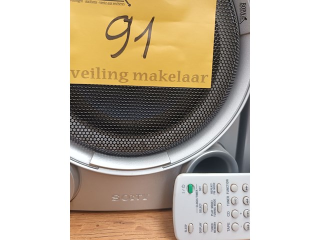 Lot 91 - muziekboxen sony. 2 stuks - afbeelding 3 van  4