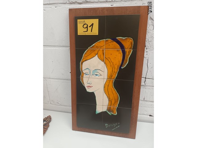 Lot 91 - retro wandpaneel met tegels - afbeelding 1 van  3
