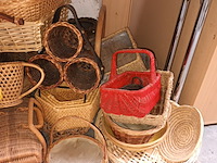 Lot 91 - rieten manden. 39 stuks - afbeelding 3 van  4