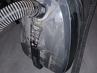 Lot 91 - stofzuiger en zakken nilfisk - afbeelding 2 van  4