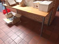 Lot 91 - tafel - afbeelding 1 van  3