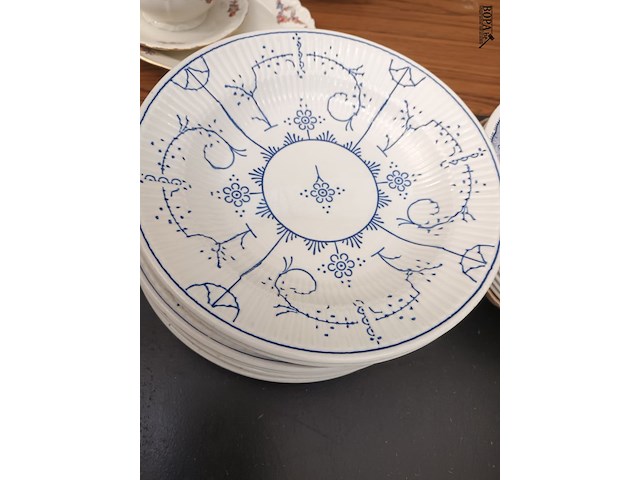 Lot 91 - vintage borden. 25 stuks - afbeelding 2 van  6