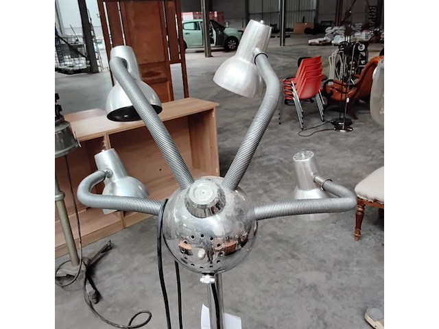 Lot 91 - vintage haardrooglamp '60 - eyeboll lamp in chroom - collect - afbeelding 2 van  6