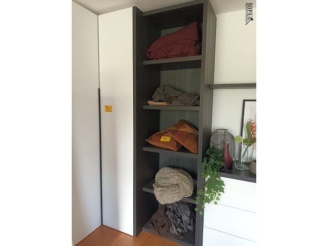 Lot 91 - wandkast met hoekmodule - afbeelding 3 van  4
