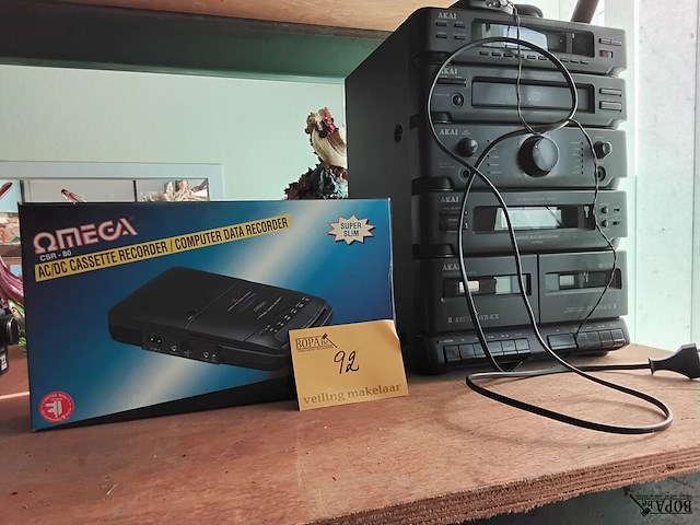 Lot 92 - akai stereoketen met cassette - afbeelding 1 van  1