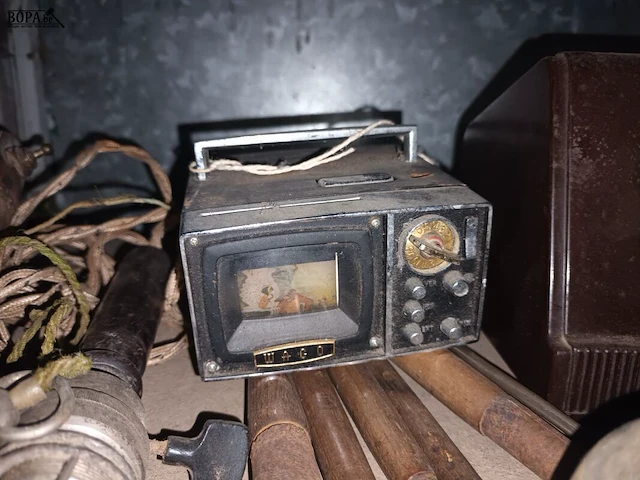 Lot 92 - antiek gereedschap en toestellen - afbeelding 4 van  5