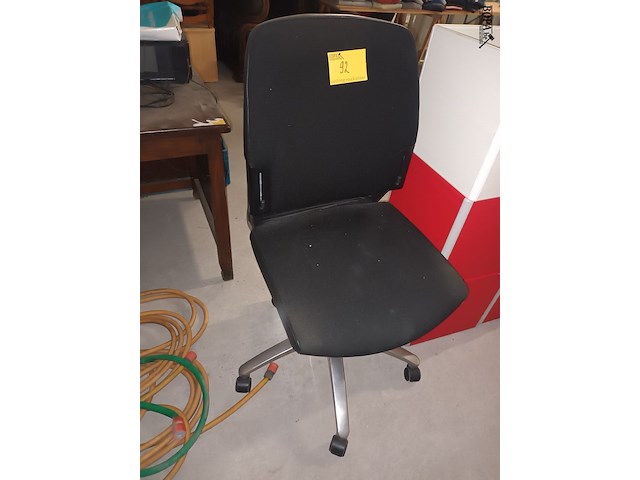 Lot 92 - bureaustoel - afbeelding 1 van  3