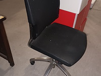 Lot 92 - bureaustoel - afbeelding 2 van  3