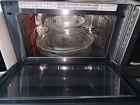 Lot 92 - combi microgolfoven whirlpool - afbeelding 2 van  4