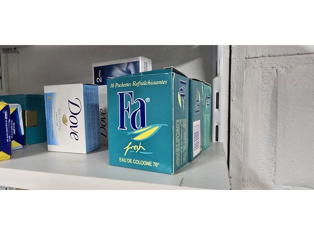 Lot 92 - geur lot - afbeelding 7 van  7