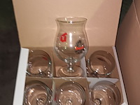 Lot 92 - glazen duvel en karmeliet - afbeelding 2 van  3