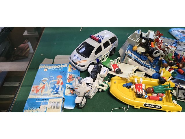 Lot 92 - groot lot diverse playmobil - afbeelding 2 van  5