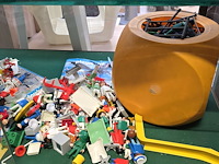 Lot 92 - groot lot diverse playmobil - afbeelding 4 van  5