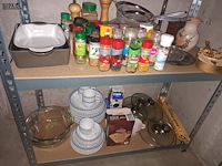 Lot 92 - keukenmateriaal en huisraad - afbeelding 4 van  4