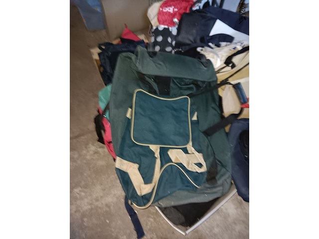 Lot 92 - rugzakken en sporttassen - afbeelding 4 van  4