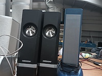 Lot 92 - surroundboxen en speakers - afbeelding 2 van  6
