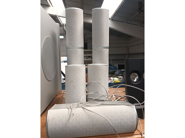 Lot 92 - surroundboxen en speakers - afbeelding 3 van  6
