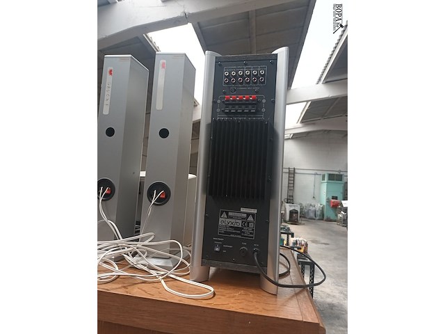 Lot 92 - surroundboxen en speakers - afbeelding 6 van  6