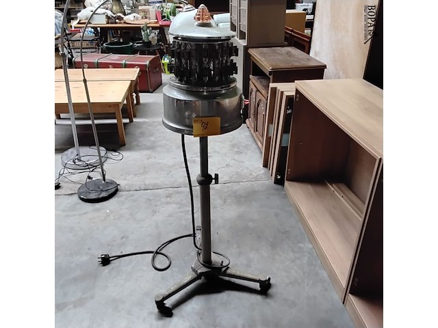 Lot 92 - vintage 'permanente vuurtoren' jaren '50 - collectorsitem - afbeelding 1 van  5