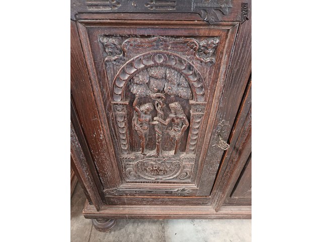Lot 921 - antieke religieuze kast - afbeelding 4 van  6
