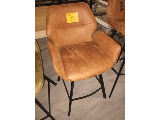 Lot 93 - barkruk. 2 stuks - afbeelding 2 van  5