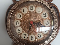 Lot 93 - barometer in plastiek - afbeelding 3 van  4