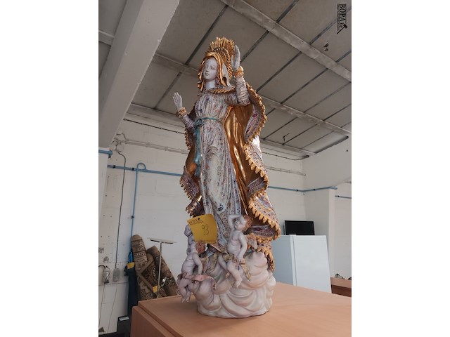 Lot 93 - beeld maria van eugenio pattarino - afbeelding 1 van  9