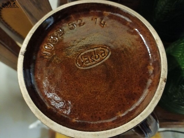 Lot 93 - bierpotten jasba. 2 stuks - afbeelding 4 van  5