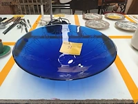 Lot 93 - blauwe schaal - afbeelding 1 van  4