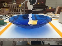 Lot 93 - blauwe schaal - afbeelding 2 van  4