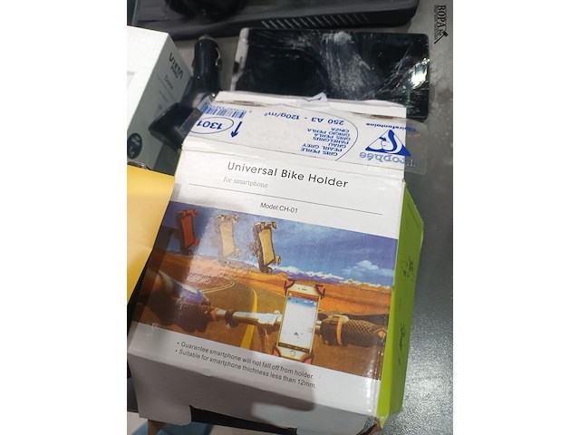 Lot 93 - dash cam en gsm accessoires - afbeelding 3 van  5