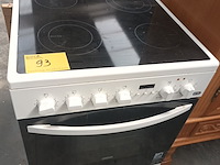 Lot 93 - elektrisch kookfornuis - afbeelding 1 van  5