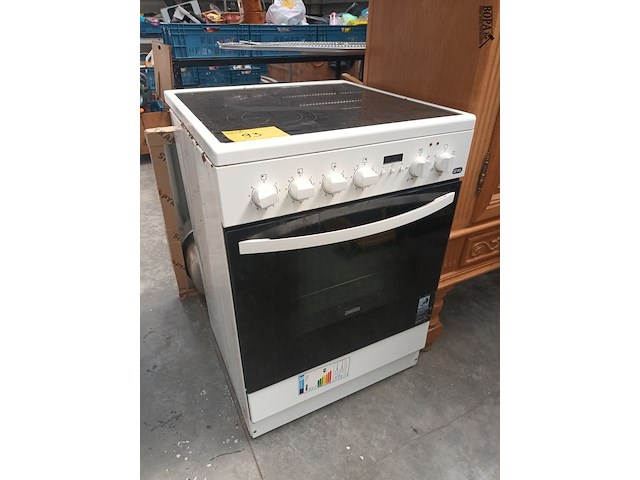 Lot 93 - elektrisch kookfornuis - afbeelding 2 van  5