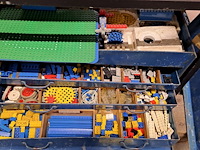 Lot 93 - groot lot diverse lego en duplo blokken - afbeelding 3 van  4