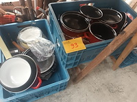 Lot 93 - kookpotten en pannen. 3 bakken - afbeelding 5 van  5
