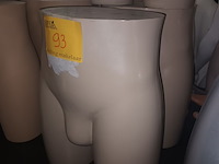 Lot 93 - pasmodel heup. 3 stuks - afbeelding 2 van  2