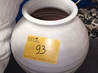 Lot 93 - vaas - afbeelding 1 van  2