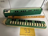 Lot 93 - vintage blaasinstrumenten - 3 stuks