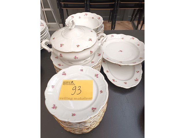 Lot 93 - vintage servies. 44 stuks - afbeelding 1 van  5
