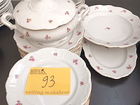 Lot 93 - vintage servies. 44 stuks - afbeelding 1 van  5